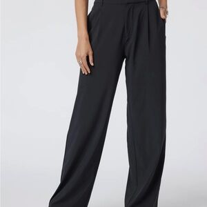 Vuori Villa Women's Wide-Leg Trousers